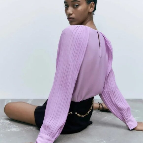 Philosophy Blouse with Pleated Sleeves XS - Picture 3 of 8